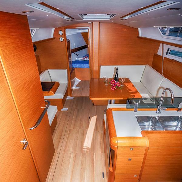 Book yachts online - sailboat - Sun Odyssey 409 - Calypso - rent