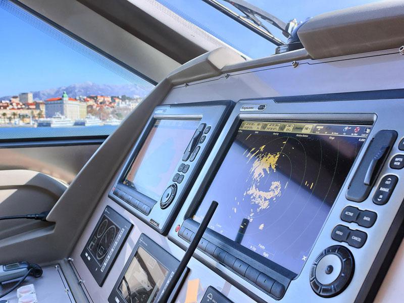 Book yachts online - motorboat - Ferretti 620 - Kimon - rent