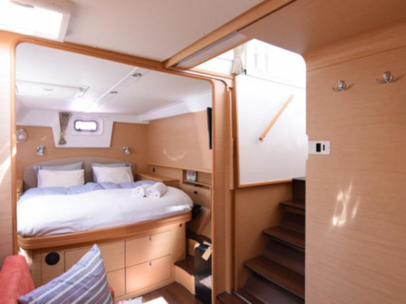 Book yachts online - catamaran - Lagoon 500 - Twin Dolphins - rent