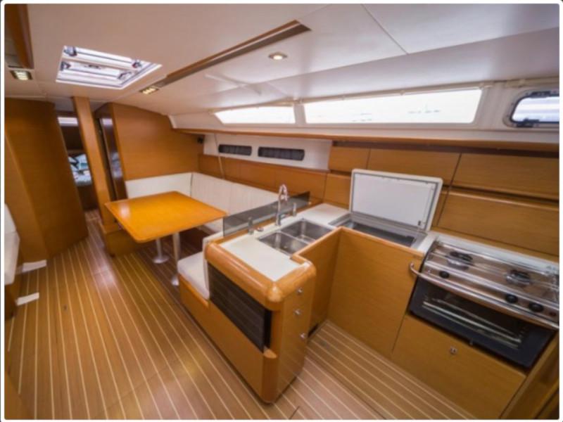 Book yachts online - sailboat - Sun Odyssey 439 - Thales - rent