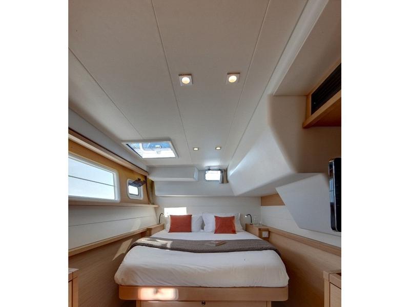 Book yachts online - catamaran - Lagoon 450F - Lipopette - rent