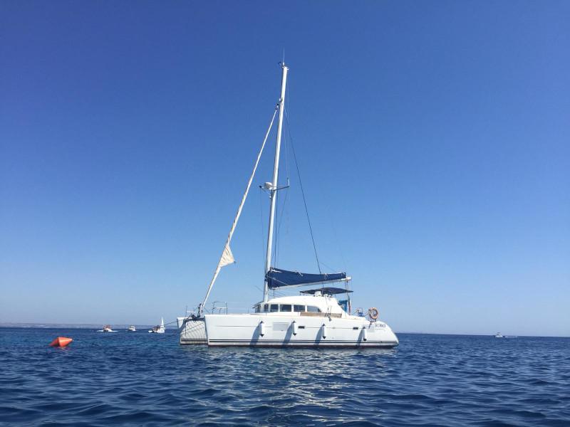 Book yachts online - catamaran - Lagoon 380 - Per Caso - rent