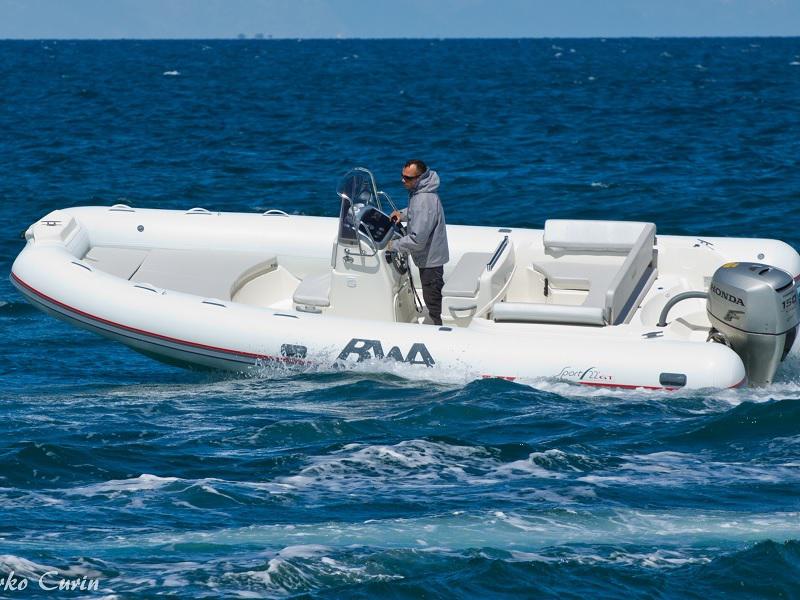 Book yachts online - motorboat - SPORT 22GT + Honda 150 - BWA - rent