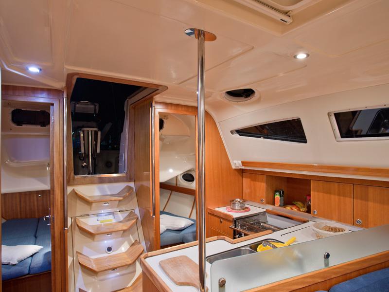 Book yachts online - sailboat - Elan 384 Impression - WhatsApp - rent