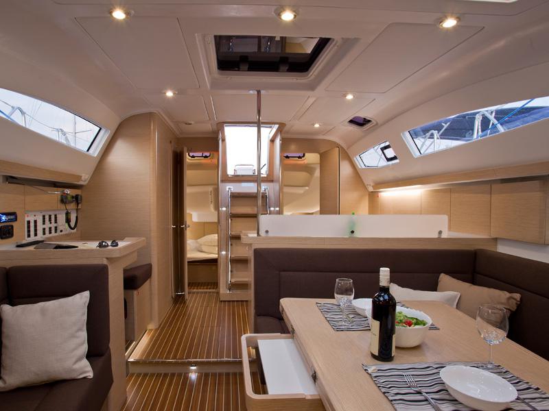 Book yachts online - sailboat - Elan 45 Impression - LIYA - rent
