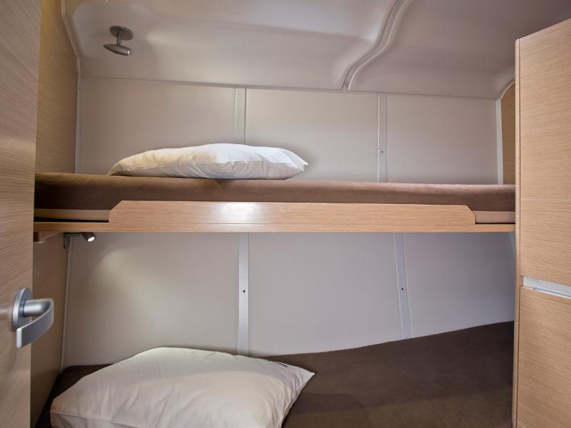 Book yachts online - sailboat - Elan 444 Impression - PAULA - rent