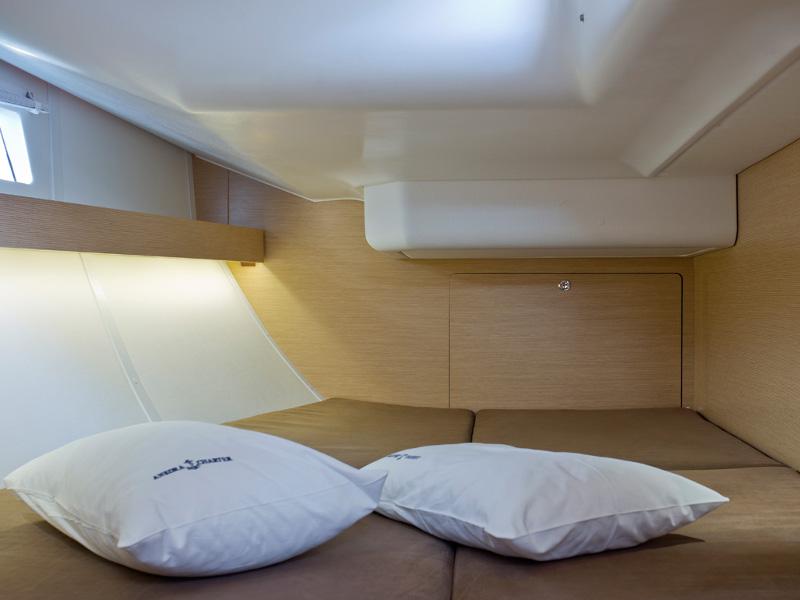 Book yachts online - sailboat - Elan 444 Impression - PAULA - rent