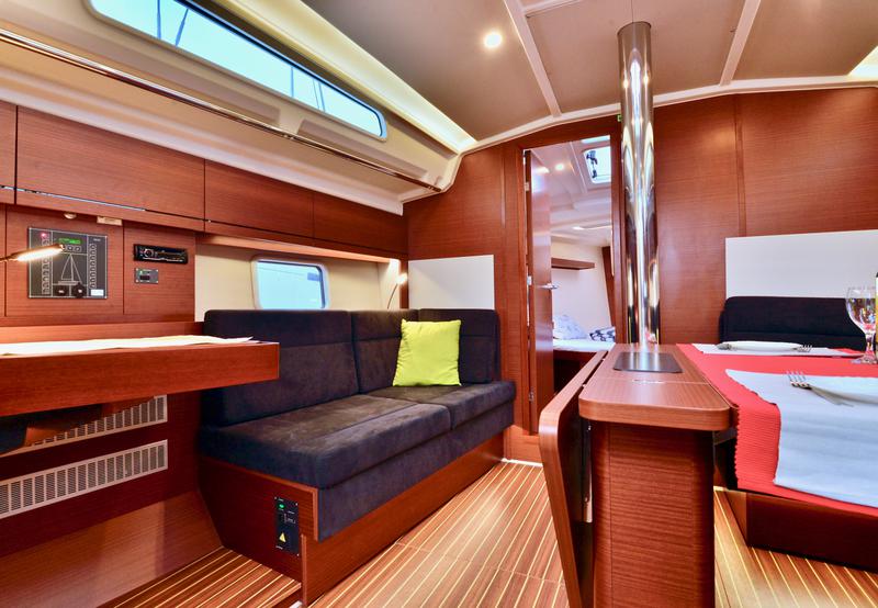 Book yachts online - sailboat - Hanse 418 - JOKER - rent