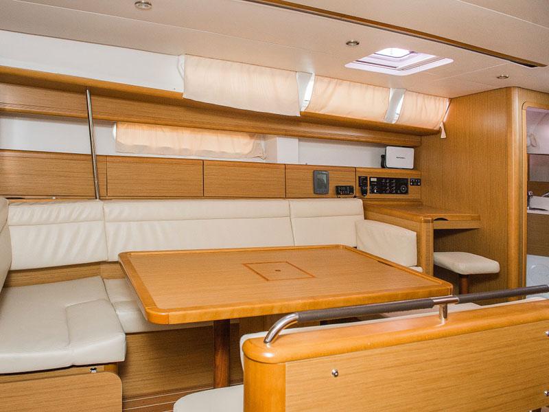 Book yachts online - sailboat - Sun Odyssey 49i - NAIRA - rent