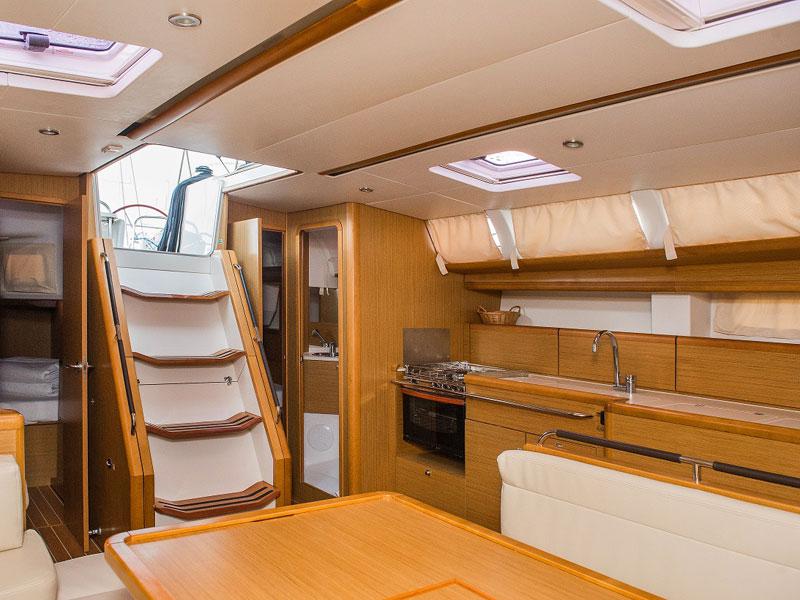 Book yachts online - sailboat - Sun Odyssey 49i - NAIRA - rent