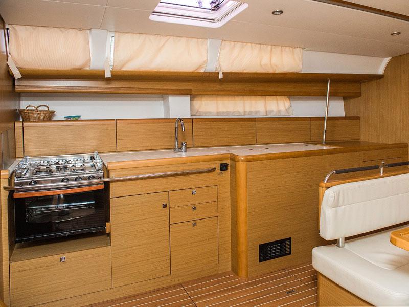 Book yachts online - sailboat - Sun Odyssey 49i - NAIRA - rent