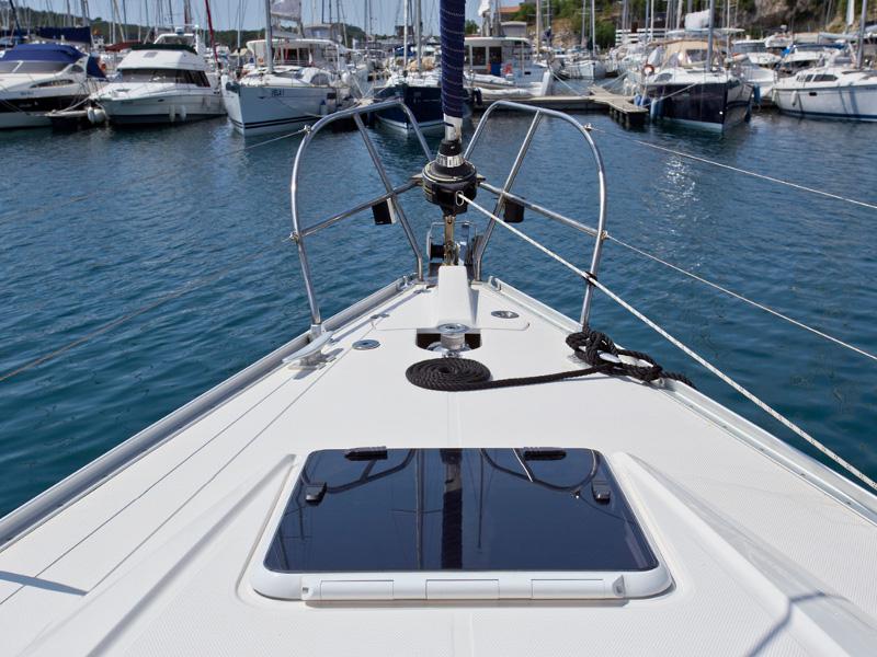 Book yachts online - sailboat - Elan 434 Impression - EMA BLUE - rent