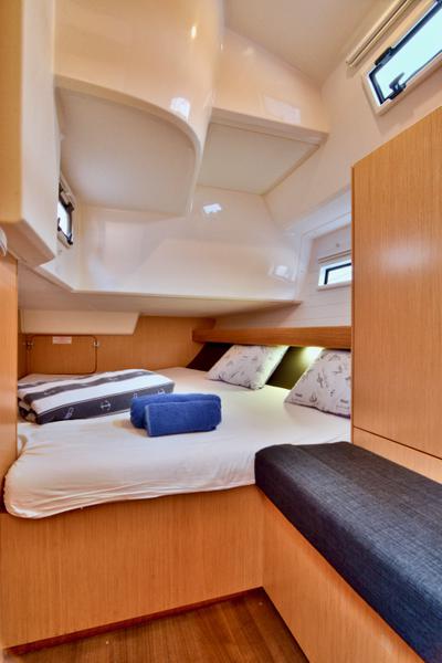 Book yachts online - sailboat - Bavaria 41 Cruiser - STELLA - rent