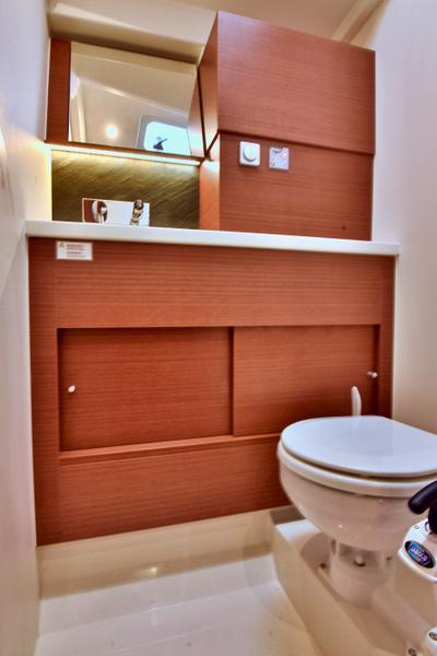 Book yachts online - sailboat - Hanse 458 - EMPRESS - rent