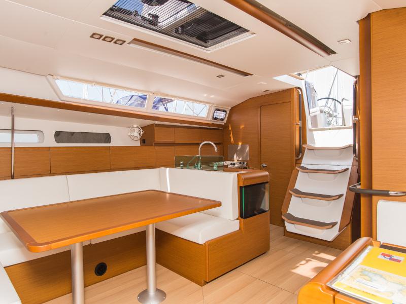 Book yachts online - sailboat - Sun Odyssey 449 - TOP SMILE - rent