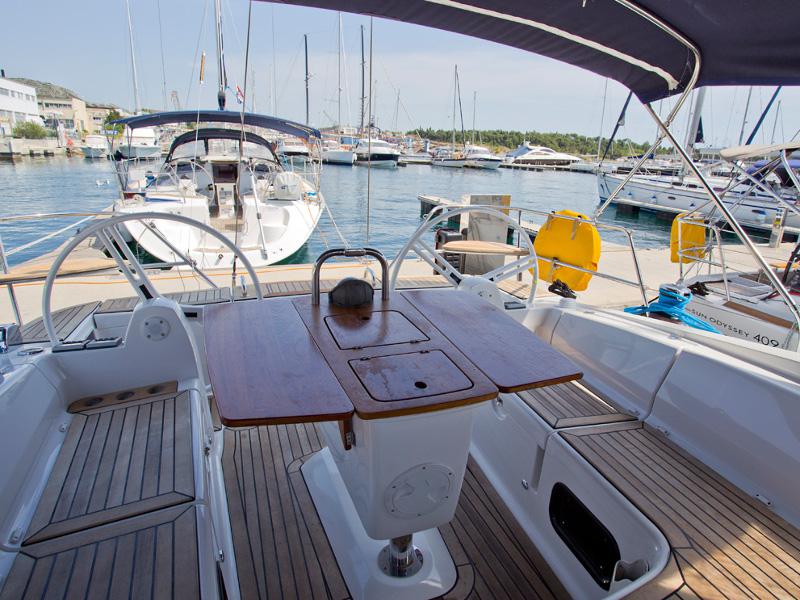 Book yachts online - sailboat - Elan 444 Impression - MUPPET SHOW - rent