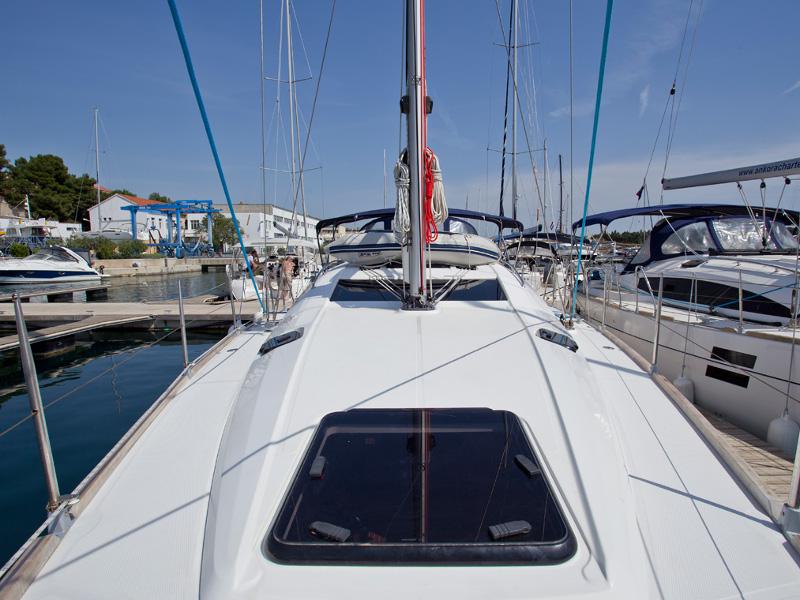 Book yachts online - sailboat - Elan 444 Impression - FELIX - rent