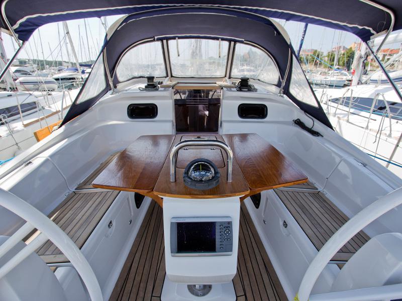 Book yachts online - sailboat - Elan 444 Impression - FELIX - rent