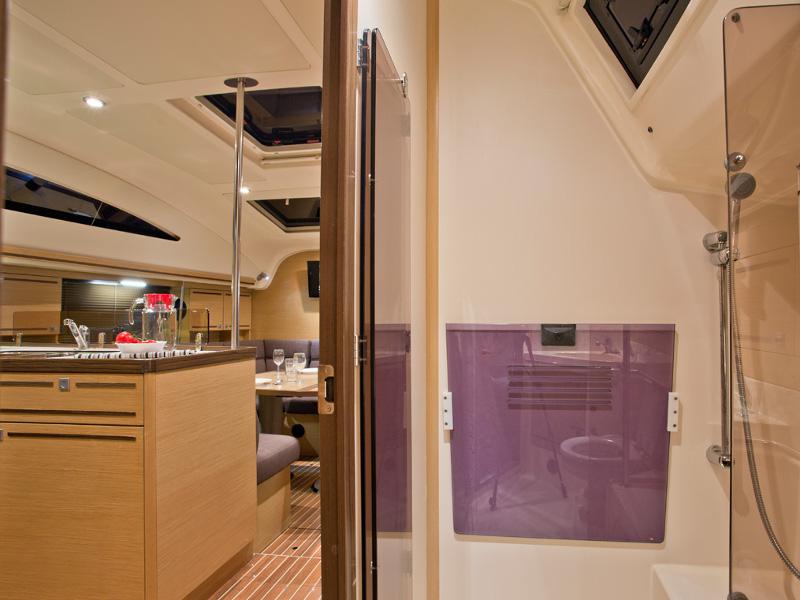 Book yachts online - sailboat - Elan 444 Impression - FELIX - rent