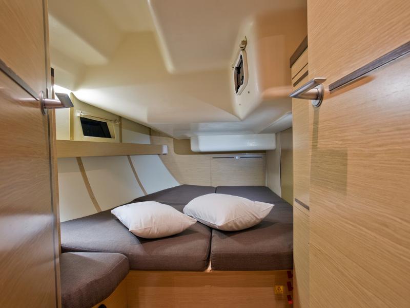 Book yachts online - sailboat - Elan 444 Impression - FELIX - rent