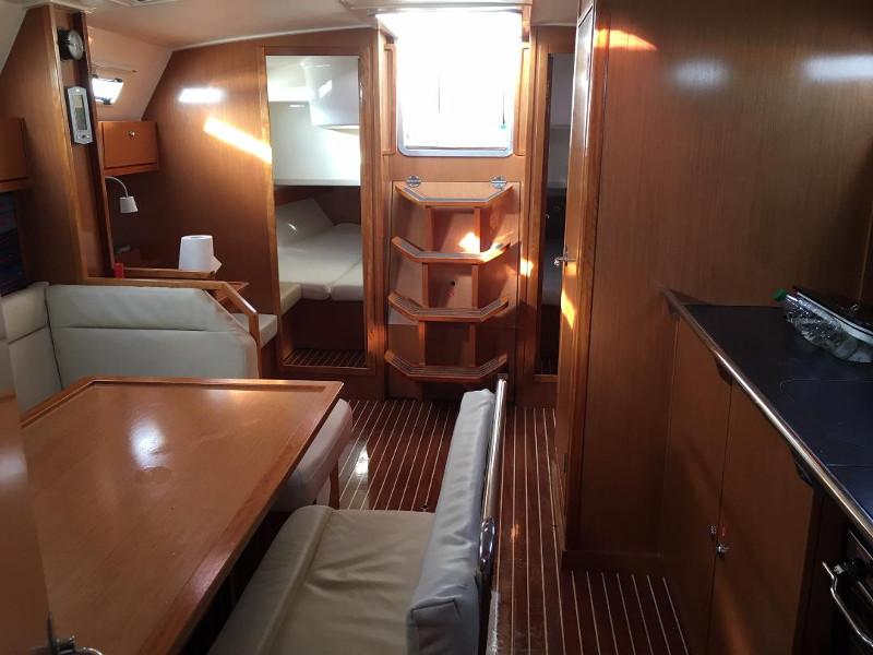 Book yachts online - sailboat - Bavaria 40 - Paola - rent