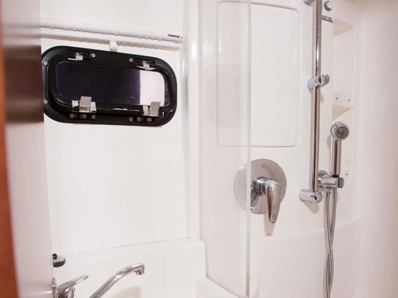 Book yachts online - catamaran - Leopard 384 - Miriam - rent