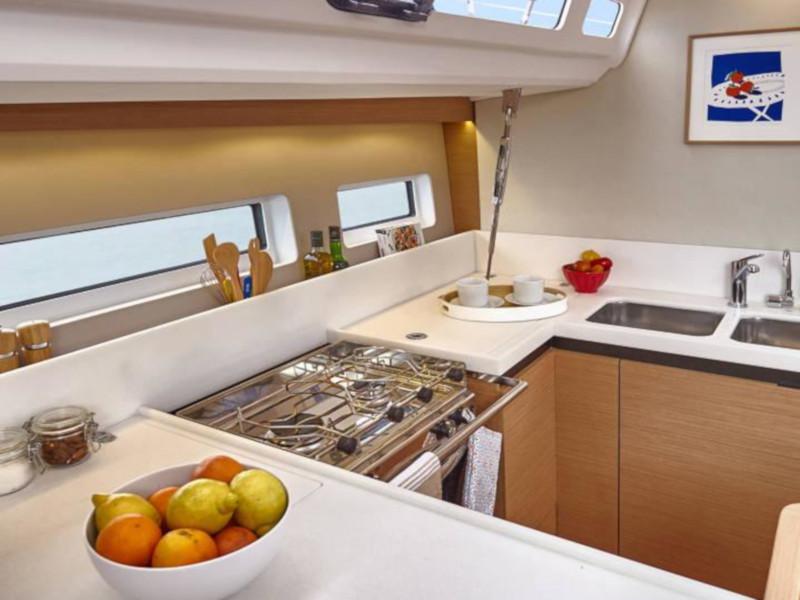 Book yachts online - sailboat - Sun Odyssey 440 - Eleni - rent