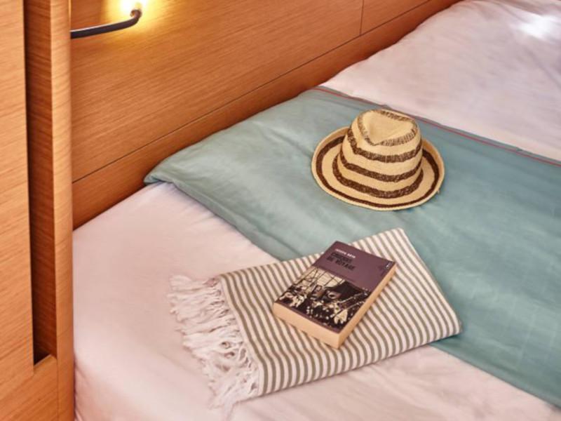 Book yachts online - sailboat - Sun Odyssey 440 - Eleni - rent