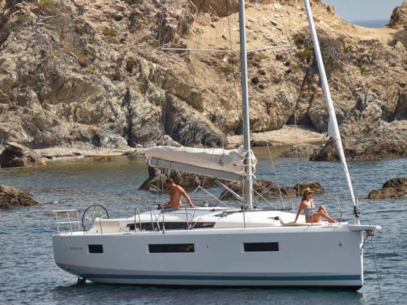 Book yachts online - sailboat - Sun Odyssey 440 - Eleni - rent