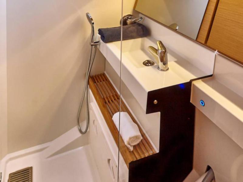 Book yachts online - sailboat - Sun Odyssey 440 - Eleni - rent