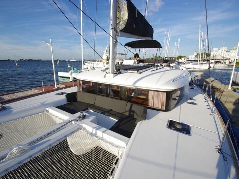 Book yachts online - catamaran - Lagoon 450  Flybridge - Marisol - rent