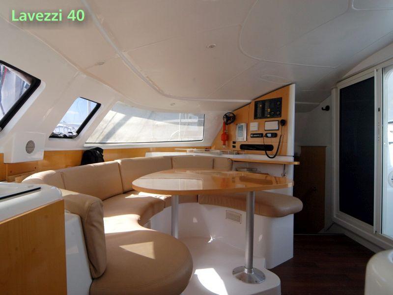 Book yachts online - catamaran - Lavezzi 40 - Domino - rent