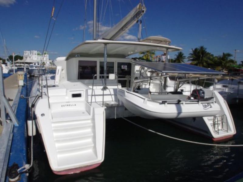 Book yachts online - catamaran - Lagoon 421 - Estrella - rent