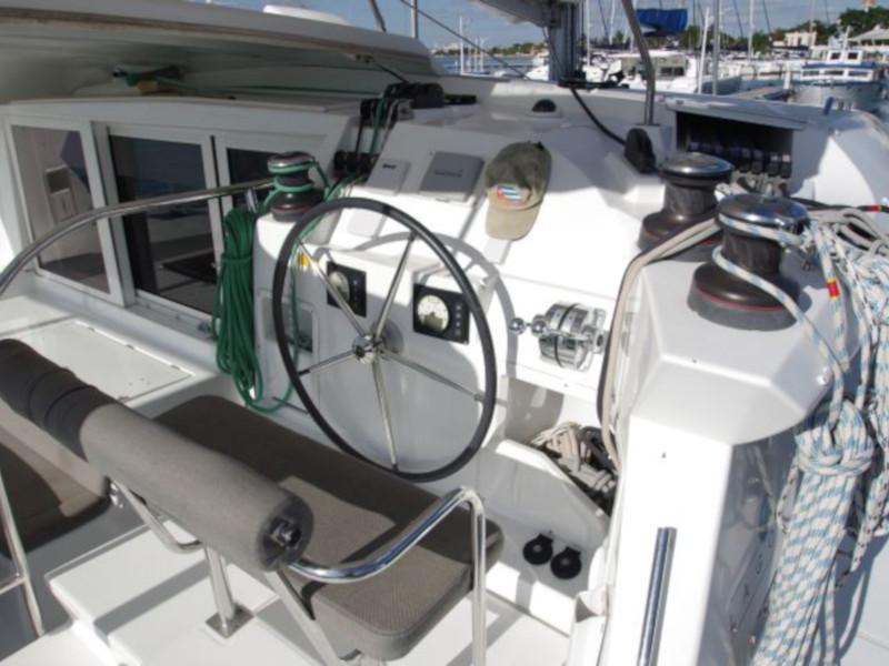 Book yachts online - catamaran - Lagoon 421 - Estrella - rent