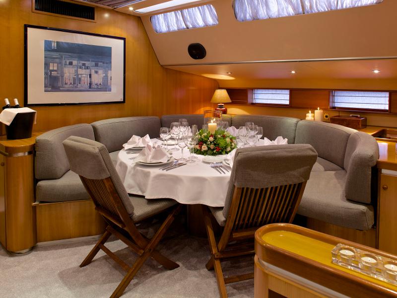 Book yachts online - sailboat - Dynamique - Amadeus - rent