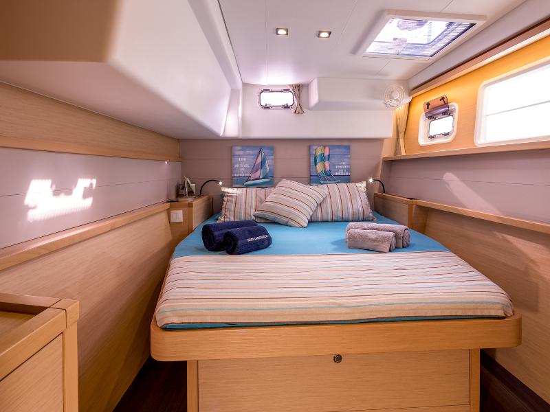 Book yachts online - catamaran - Lagoon 450 - New Horizons - rent