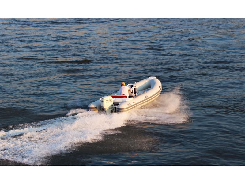 Book yachts online - motorboat - Joymarc 490 - Joymarc 490 - rent