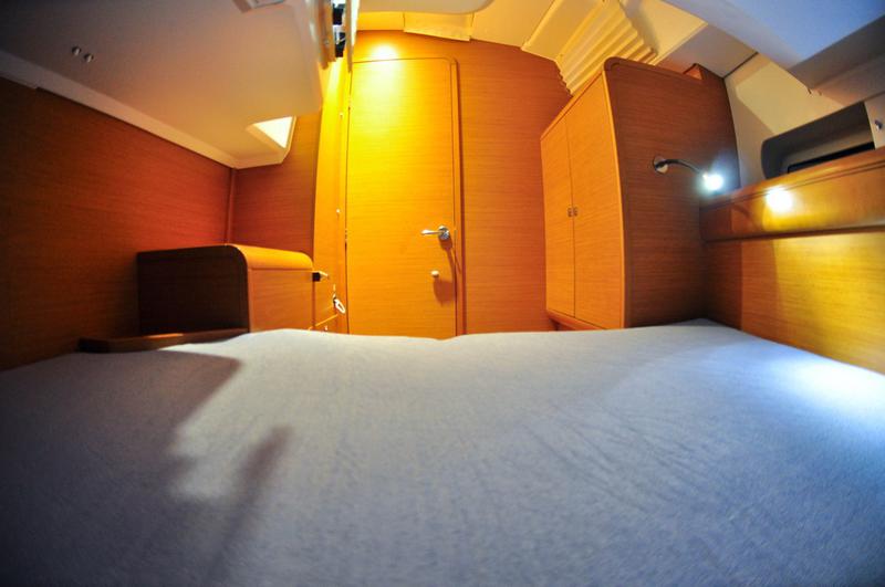 Book yachts online - sailboat - Sun Odyssey 439 - Aeriko - rent