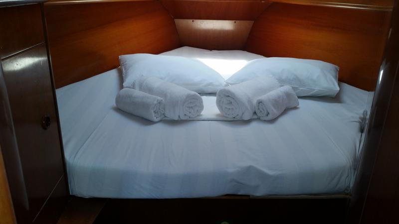 Book yachts online - sailboat - Oceanis 411 Clipper - Nemesis - rent