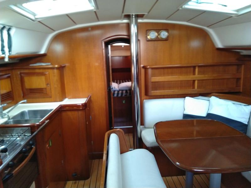 Book yachts online - sailboat - Oceanis 411 Clipper - Nemesis - rent