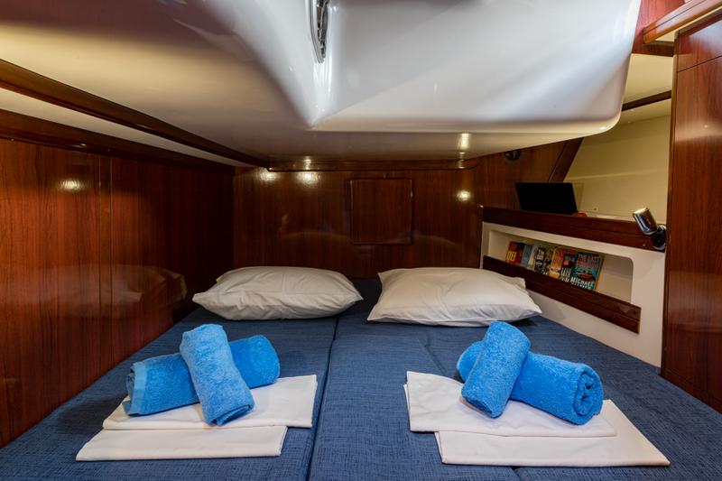 Book yachts online - sailboat - Ocean Star 56.1 - Santorini - rent