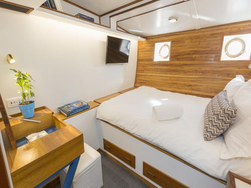 Book yachts online - other - Greek Motorsailer - Cosmos - rent