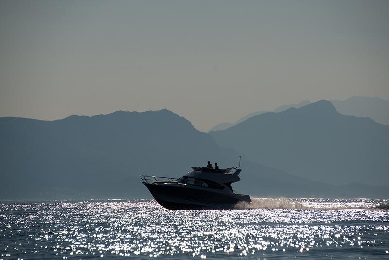 Book yachts online - motorboat - Antares 36 Fly - Setemana - rent