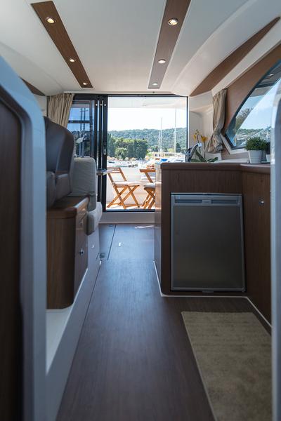 Book yachts online - motorboat - Antares 36 Fly - Setemana - rent