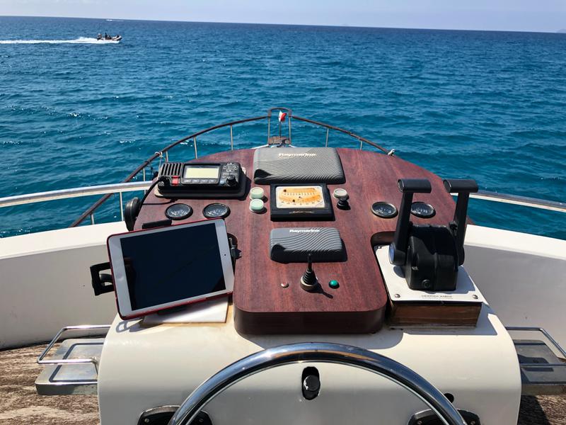 Book yachts online - motorboat - Waverunner 55 - Dreamaway - rent