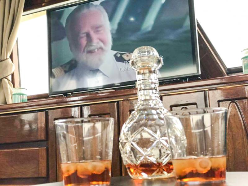 Book yachts online - motorboat - Waverunner 55 - Dreamaway - rent