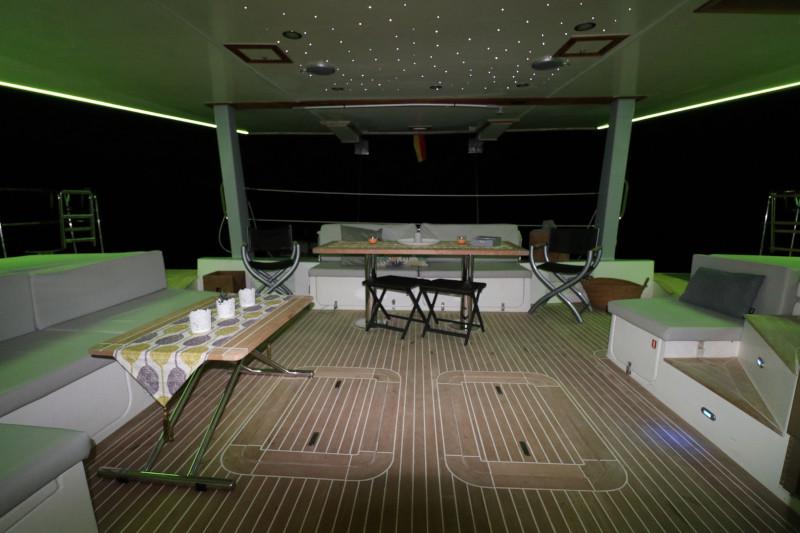 Book yachts online - catamaran - Sunreef 62 - Zimit - rent