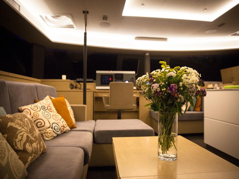 Book yachts online - catamaran - Victoria 67 - Magec - rent