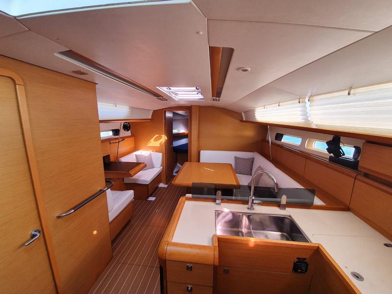Book yachts online - sailboat - Jeanneau Sun Odyssey 409 - Malee - rent