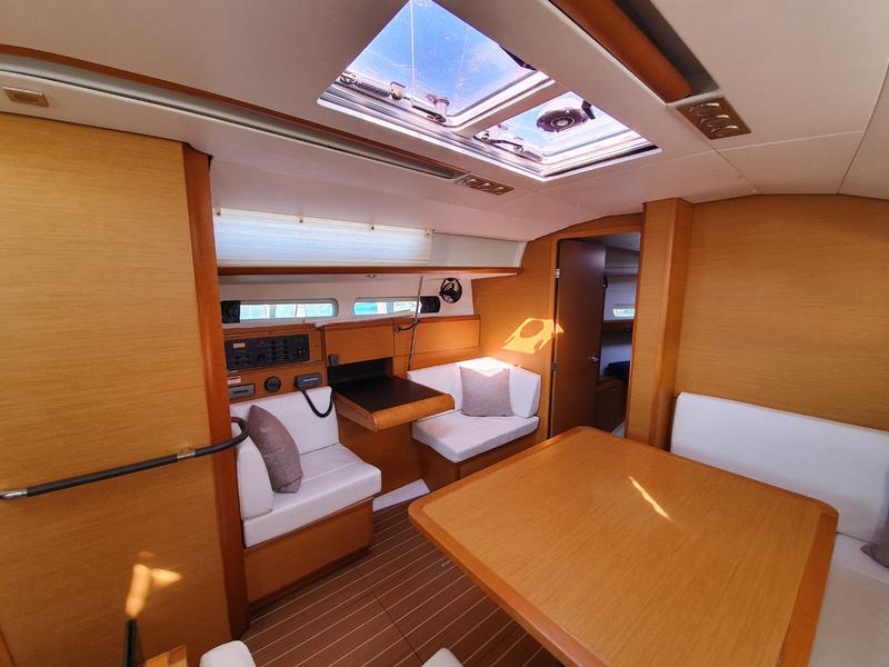 Book yachts online - sailboat - Jeanneau Sun Odyssey 409 - Malee - rent